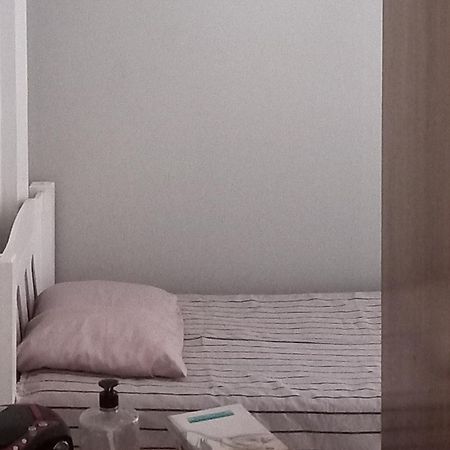 Cama Em Dormitorio Misto Brasilia Exterior photo